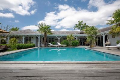 Maison - 251 m² - 10 pièces