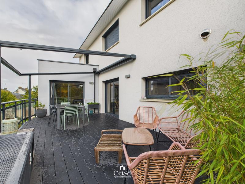 Maison contemporaine - 157 m² - 7 pièces