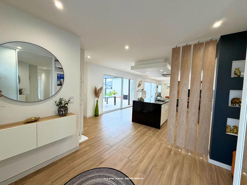 Maison - 147 m² - 6 pièces