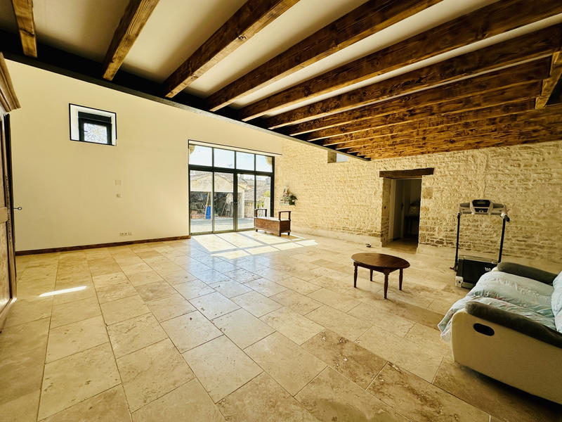 Maison - 229 m² - 6 pièces