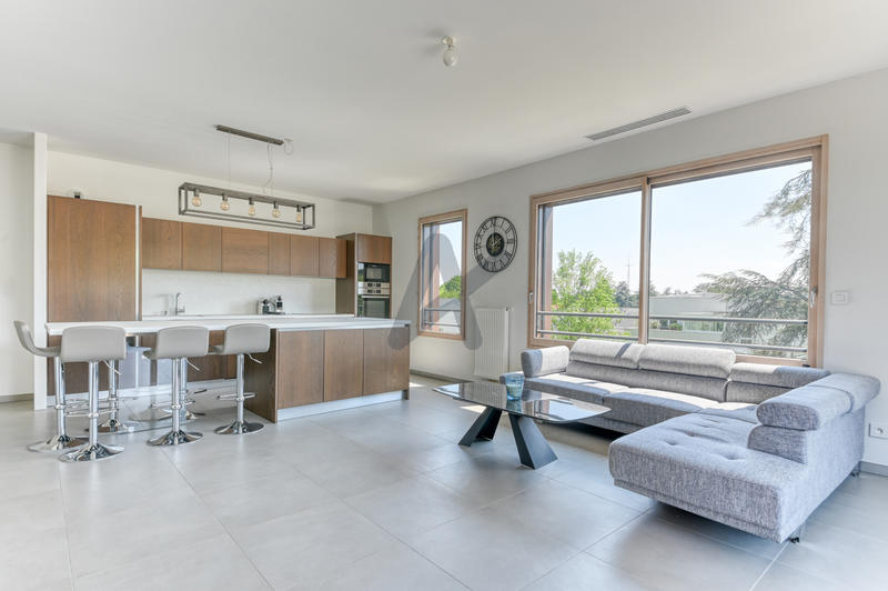 Appartement - 106 m² - 4 pièces