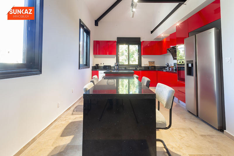 Appartement - 120 m² - 5 pièces