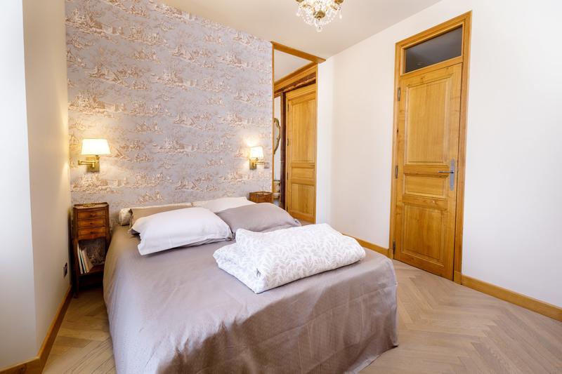 Maison - 295 m² - 10 pièces