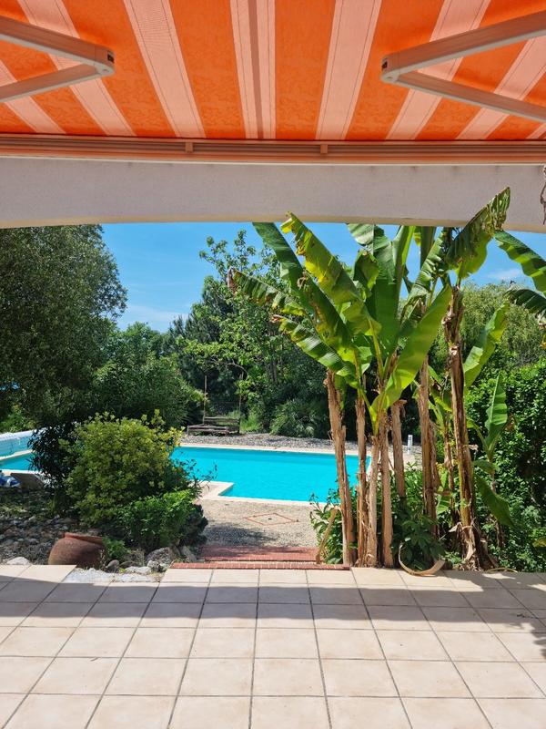 Maison - 299 m² - 7 pièces