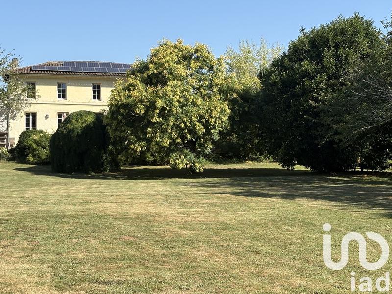 Maison - 325 m² - 9 pièces