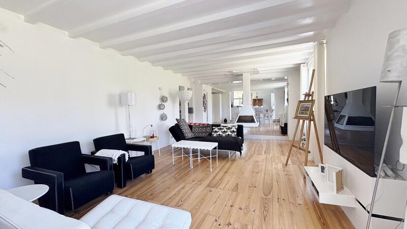 Maison - 280 m² - 7 pièces