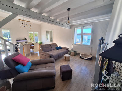 Maison traditionnelle - 198 m² - 7 pièces