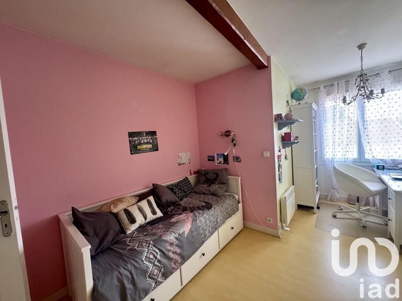 Maison - 225 m² - 8 pièces