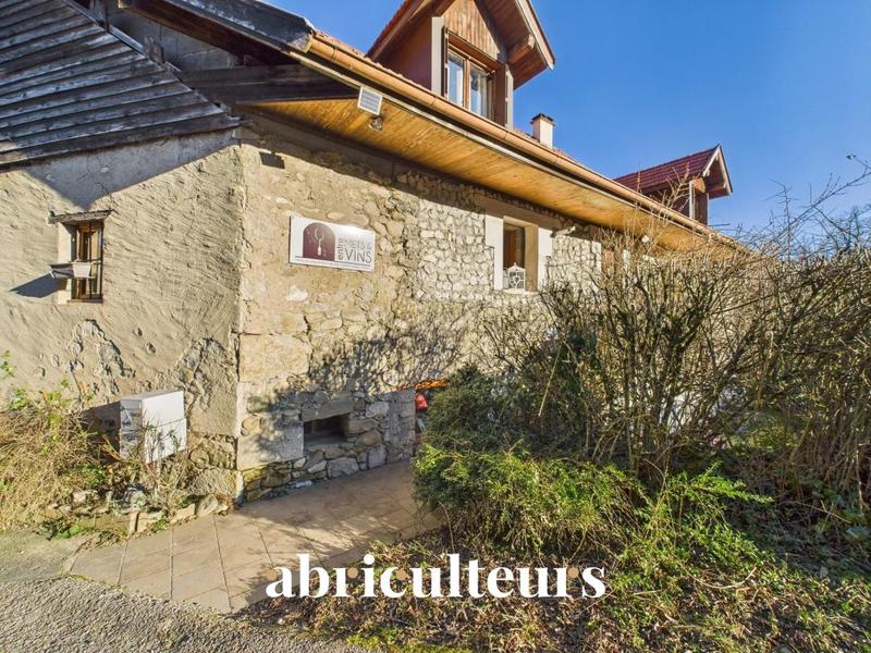 Maison ancienne - 433 m² - 16 pièces