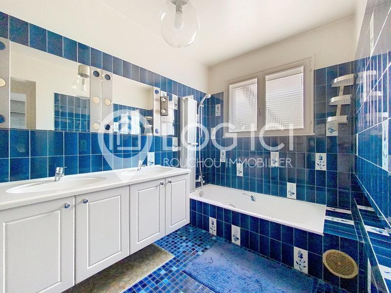 Maison - 204 m² - 6 pièces