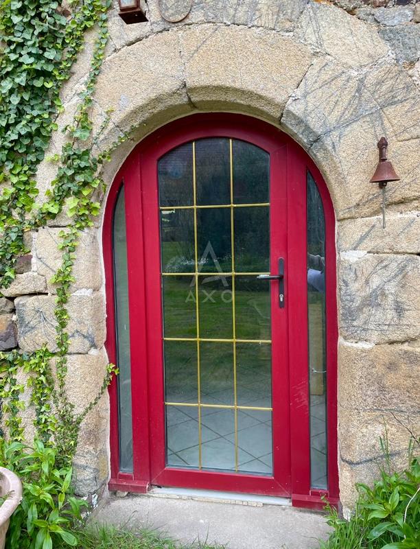 Haras - 250 m² - 11 pièces