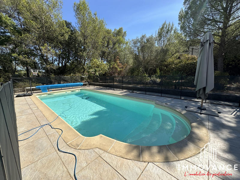 Maison contemporaine - 264 m² - 6 pièces