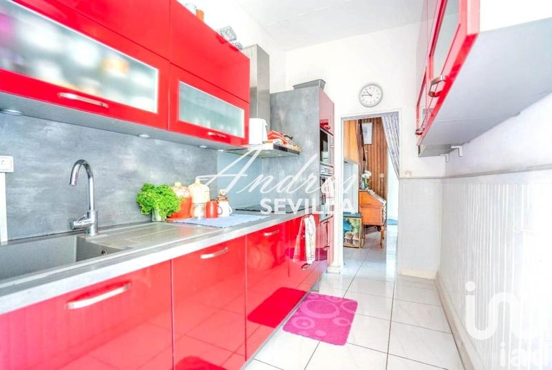 Maison - 167 m² - 9 pièces