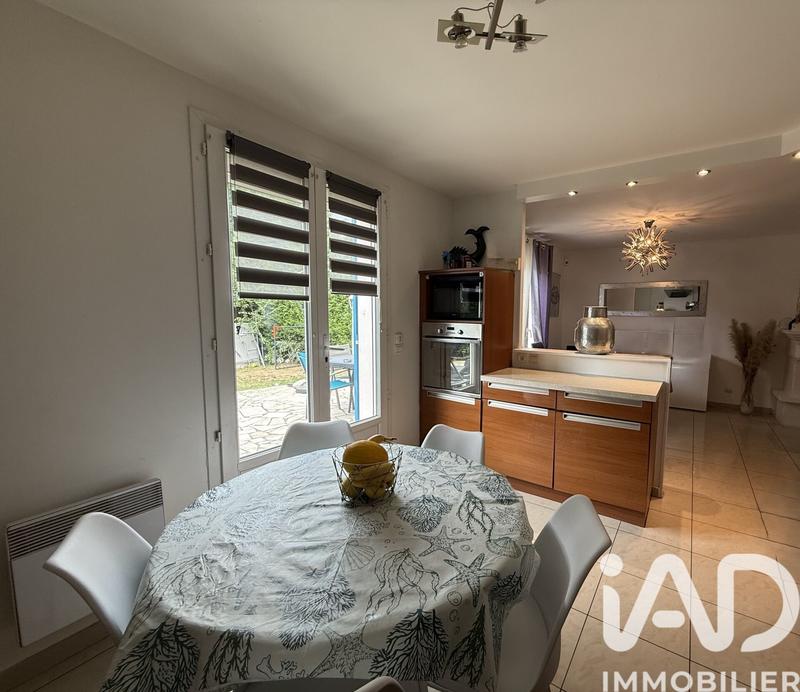 Maison - 121 m² - 7 pièces