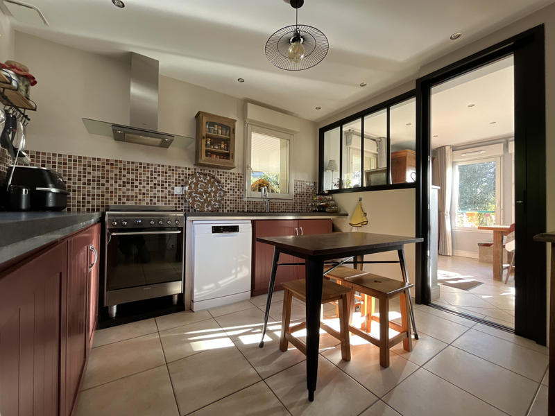 Maison - 178 m² - 6 pièces