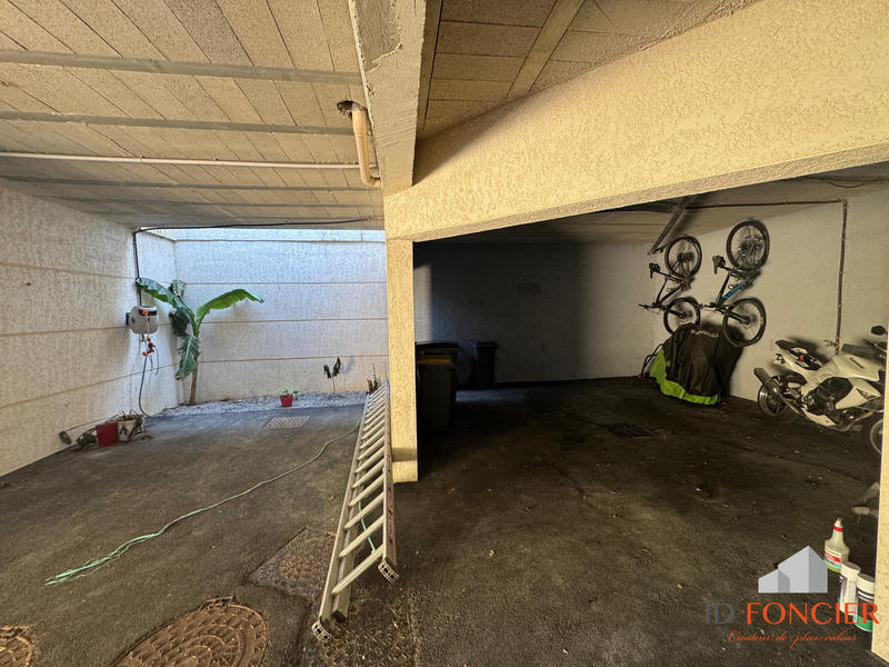 Maison - 180 m² - 6 pièces