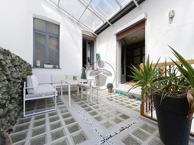 Maison - 161 m² - 7 pièces