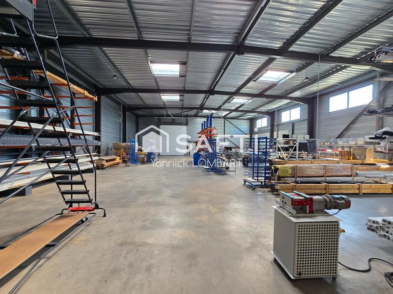 Local commercial - 1 000 m² - 5 pièces