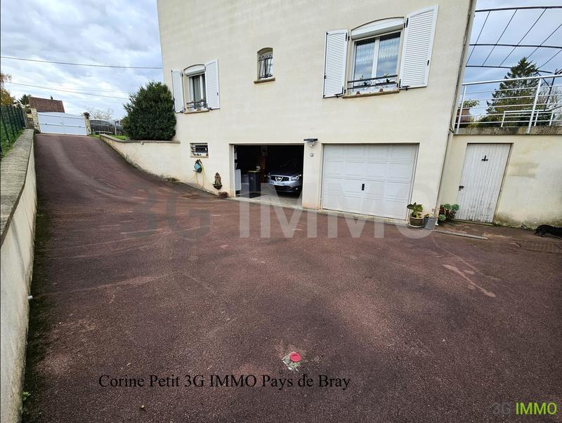 Maison - 193 m² - 8 pièces