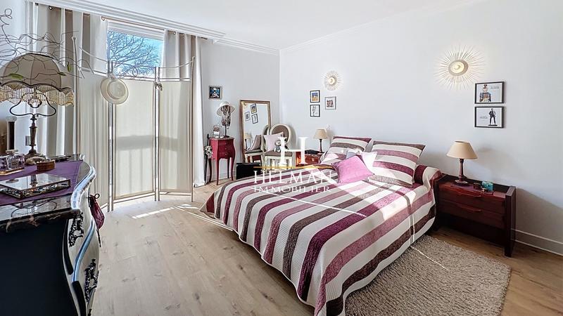 Appartement - 127 m² - 4 pièces