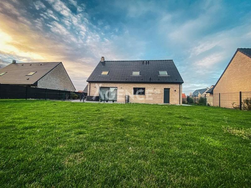 Maison - 170 m² - 5 pièces