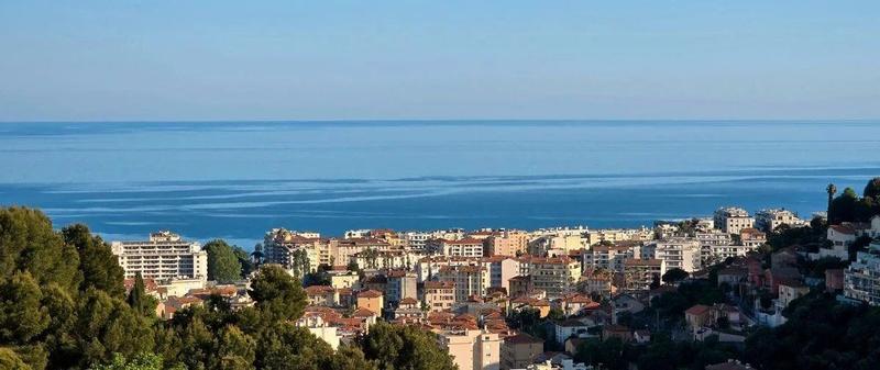 Maison - 251 m² - 10 pièces