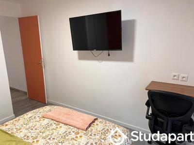 Chambre - 10 m² - 1 pièce