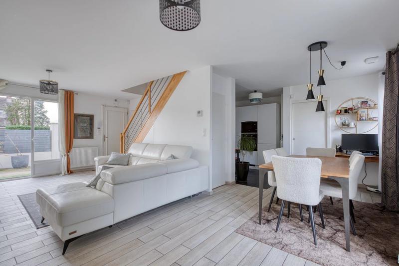 Maison - 86 m² - 5 pièces