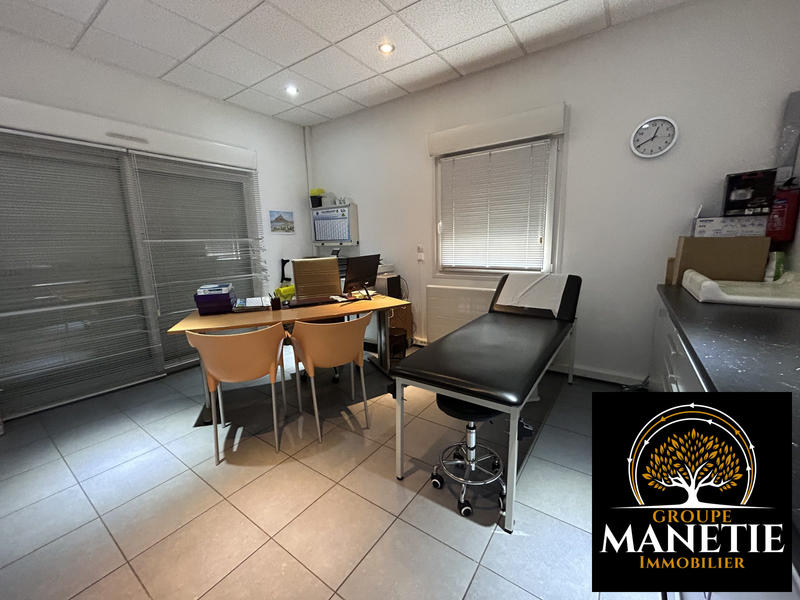 Bureau - 224 m² - 8 pièces