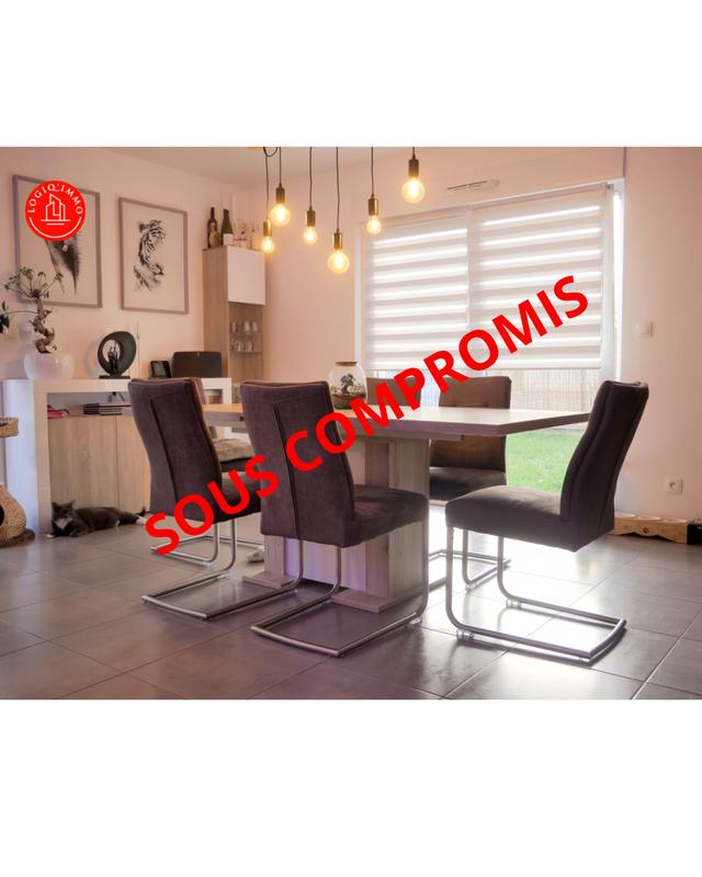 Maison - 106 m² - 5 pièces