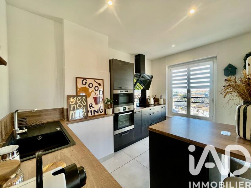 Appartement - 85 m² - 3 pièces