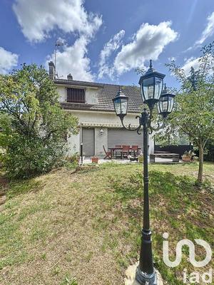 Maison - 95 m² - 5 pièces