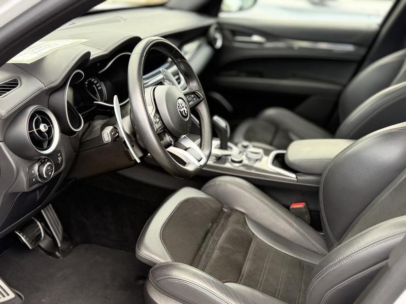 Alfa Romeo Stelvio 210 Q4 ti véloce toit ouvrant