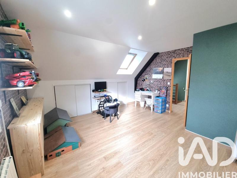 Maison - 185 m² - 9 pièces