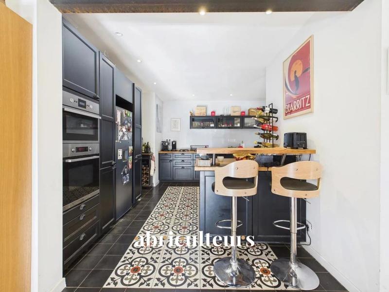 Maison ancienne - 252 m² - 8 pièces