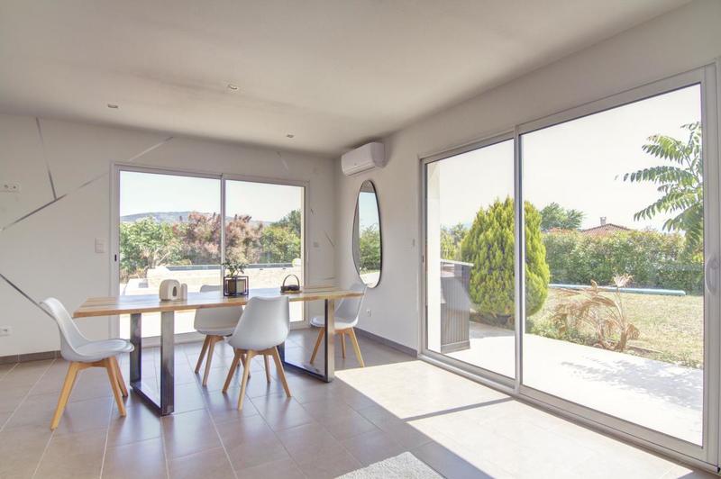 Maison - 143 m² - 5 pièces