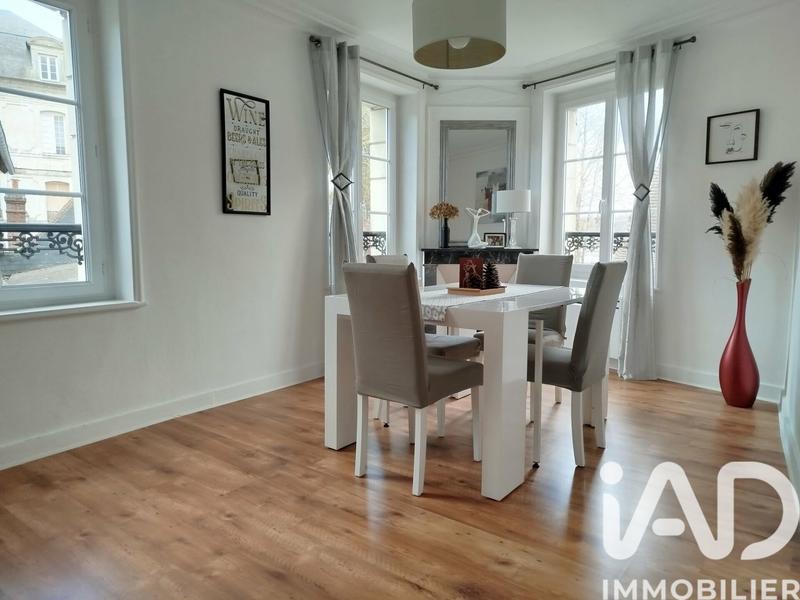 Appartement - 84 m² - 3 pièces
