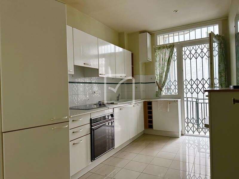 Appartement - 110 m² - 5 pièces