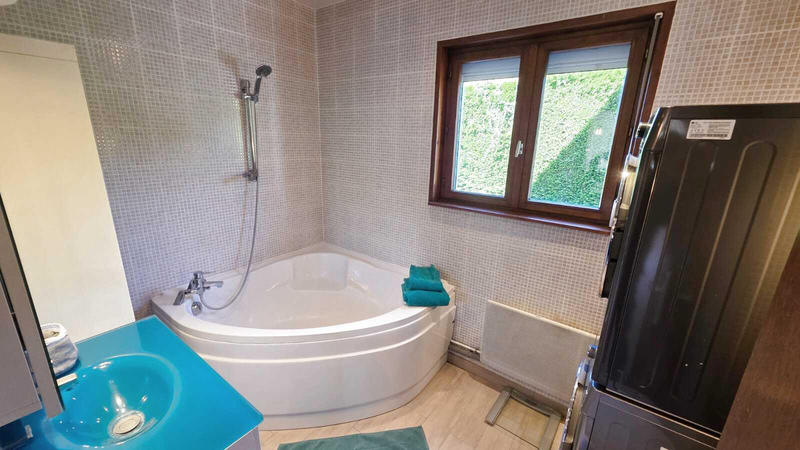 Villa - 90 m² - 4 pièces