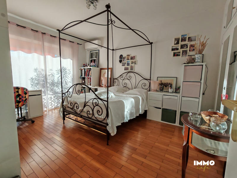 Appartement - 127 m² - 4 pièces