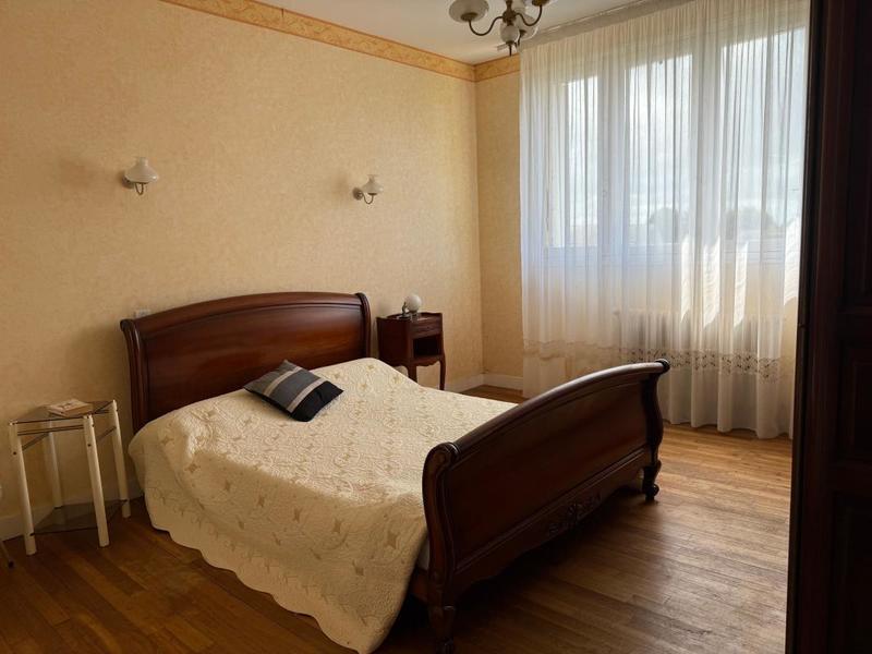 Maison - 170 m² - 7 pièces