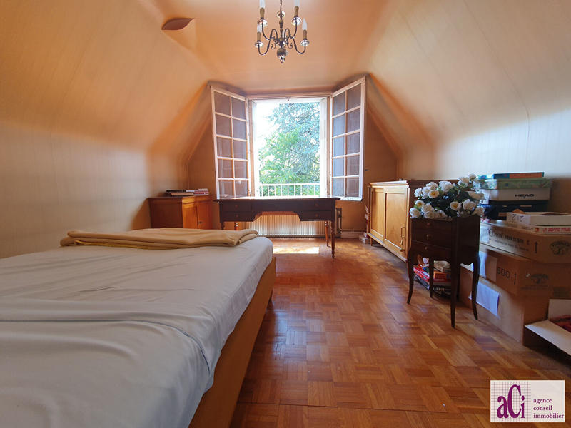 Maison - 160 m² - 6 pièces