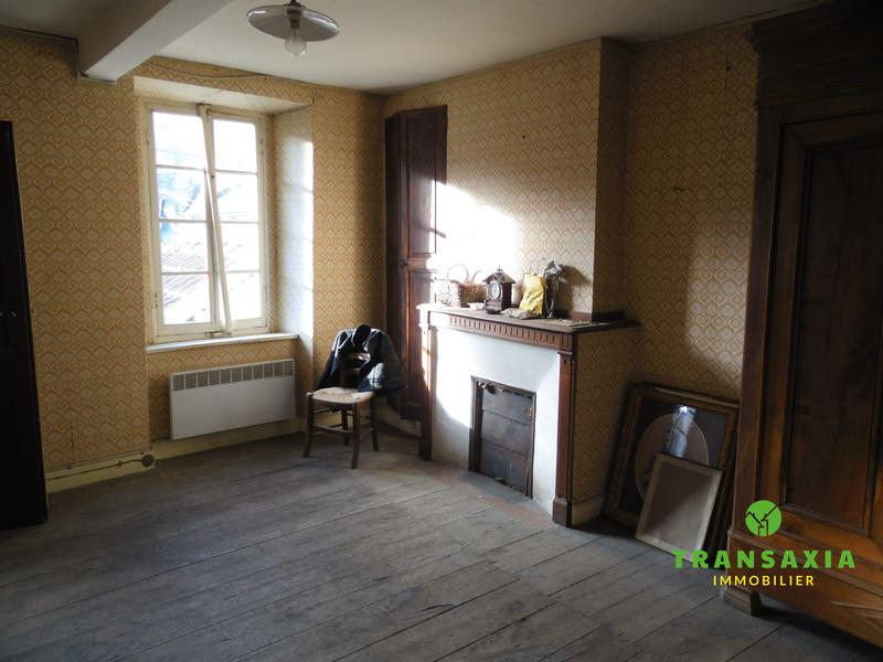 Maison ancienne - 106 m² - 7 pièces