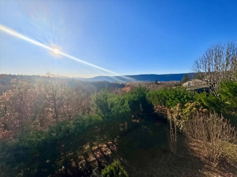 Maison - 240 m² - 7 pièces