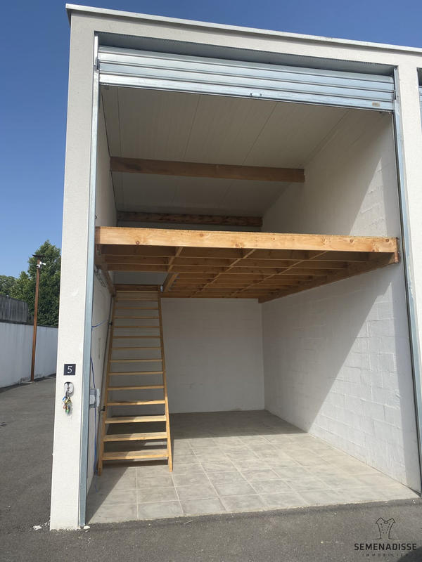 Parking / Garage - 36 m²