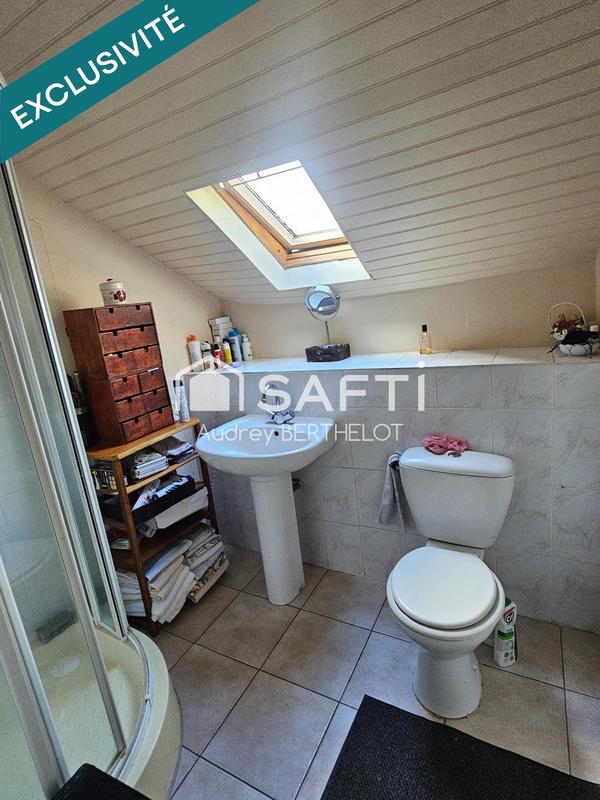 Maison - 200 m² - 1 pièce