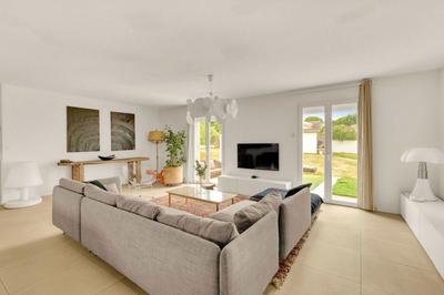 Maison - 115 m² - 4 pièces