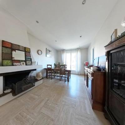 Maison - 127 m² - 8 pièces