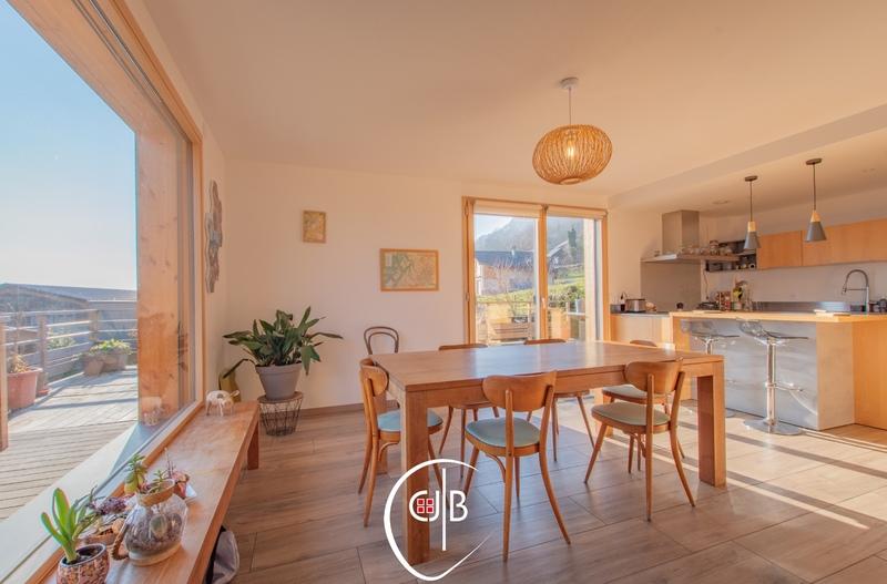 Maison - 188 m² - 7 pièces