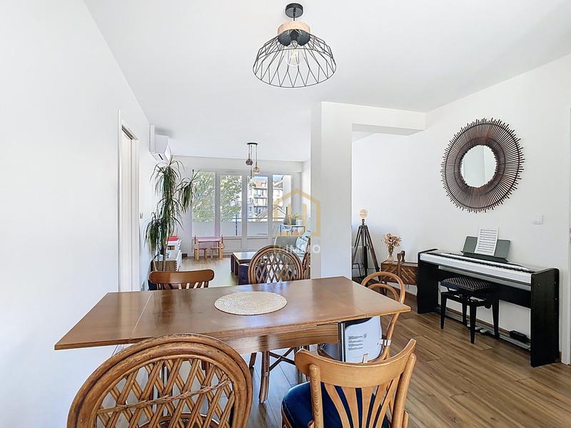 Appartement - 85 m² - 4 pièces